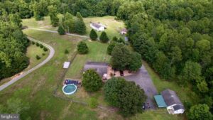 143 Copperhead Farm Ln