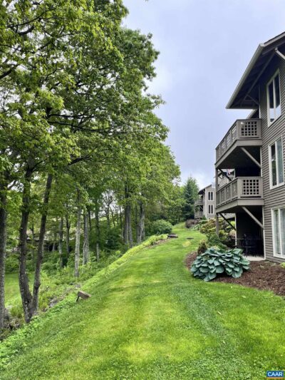 2052 Stone Ridge Condos