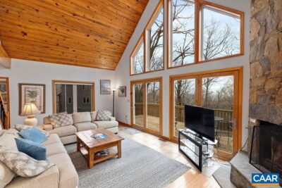 30 Stony Cove Ln