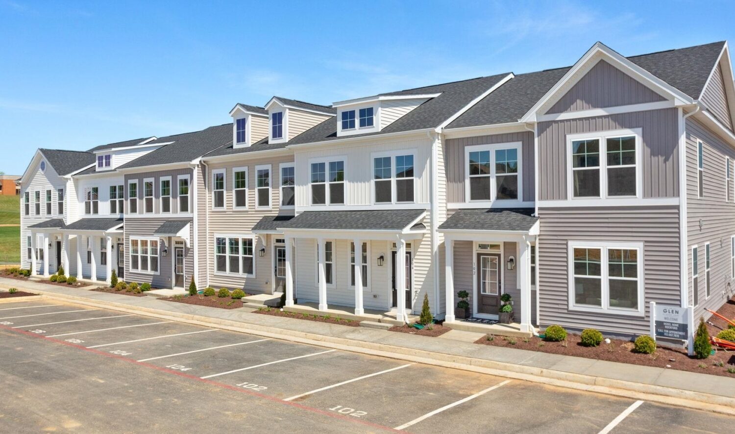 108 Turner Ashby Dr