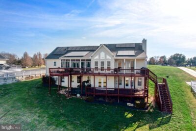 6800 Lake Pointe Dr