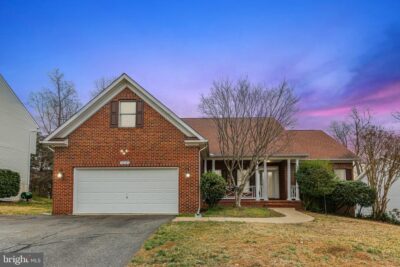 10325 Watford Ln