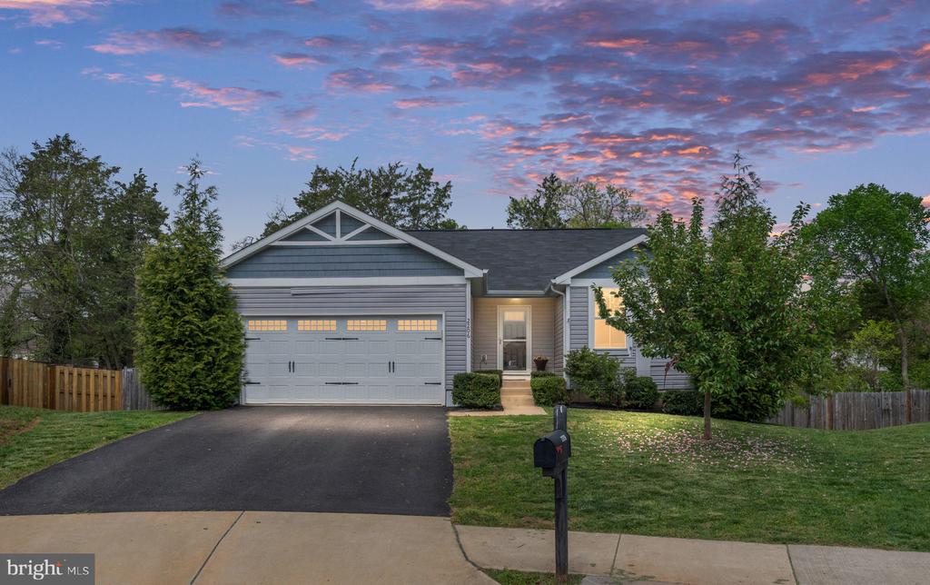 2206 Sedgwick Dr