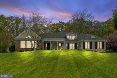 8300 Falcon Glen Rd
