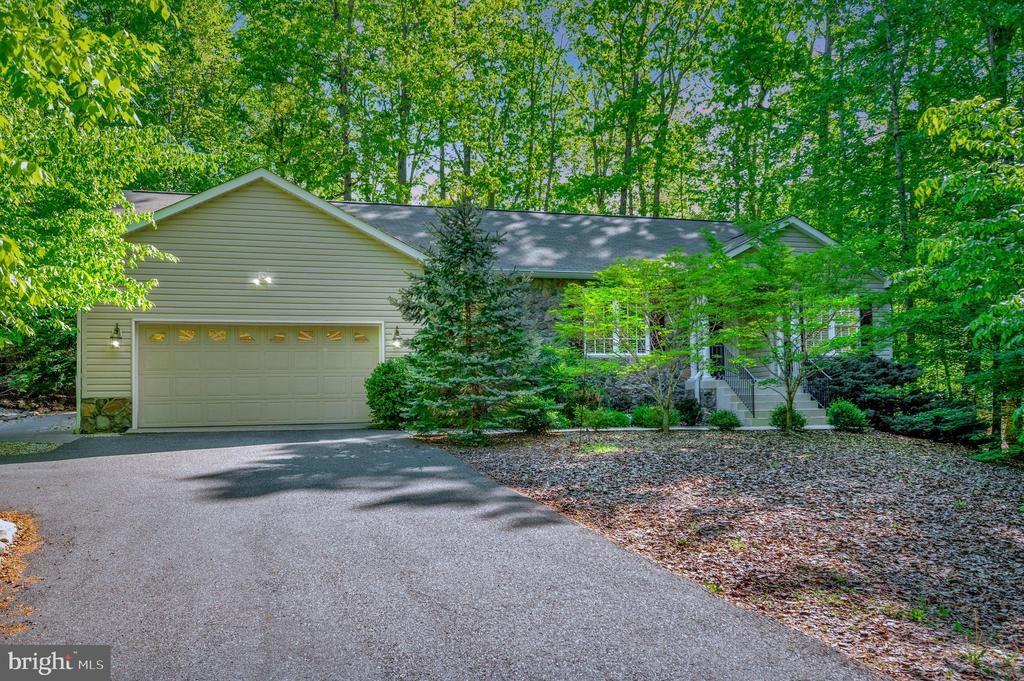 104 Tall Pines Ave
