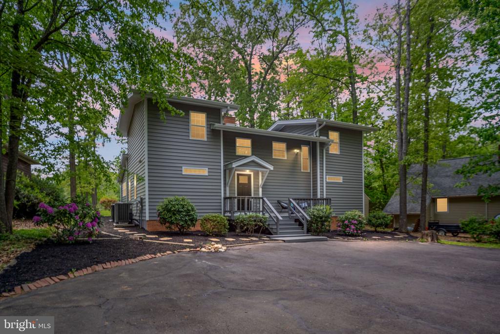 121 Birchside Cir