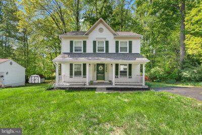 11104 Surry Woods Ct