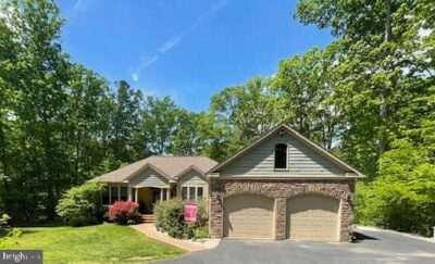 5504 Wyndemere Cir